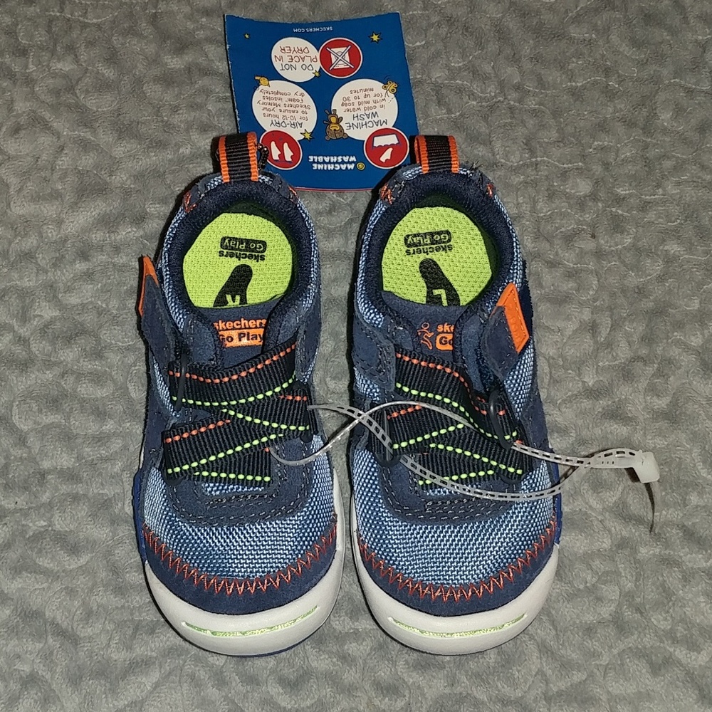 Toddler sketches shoes